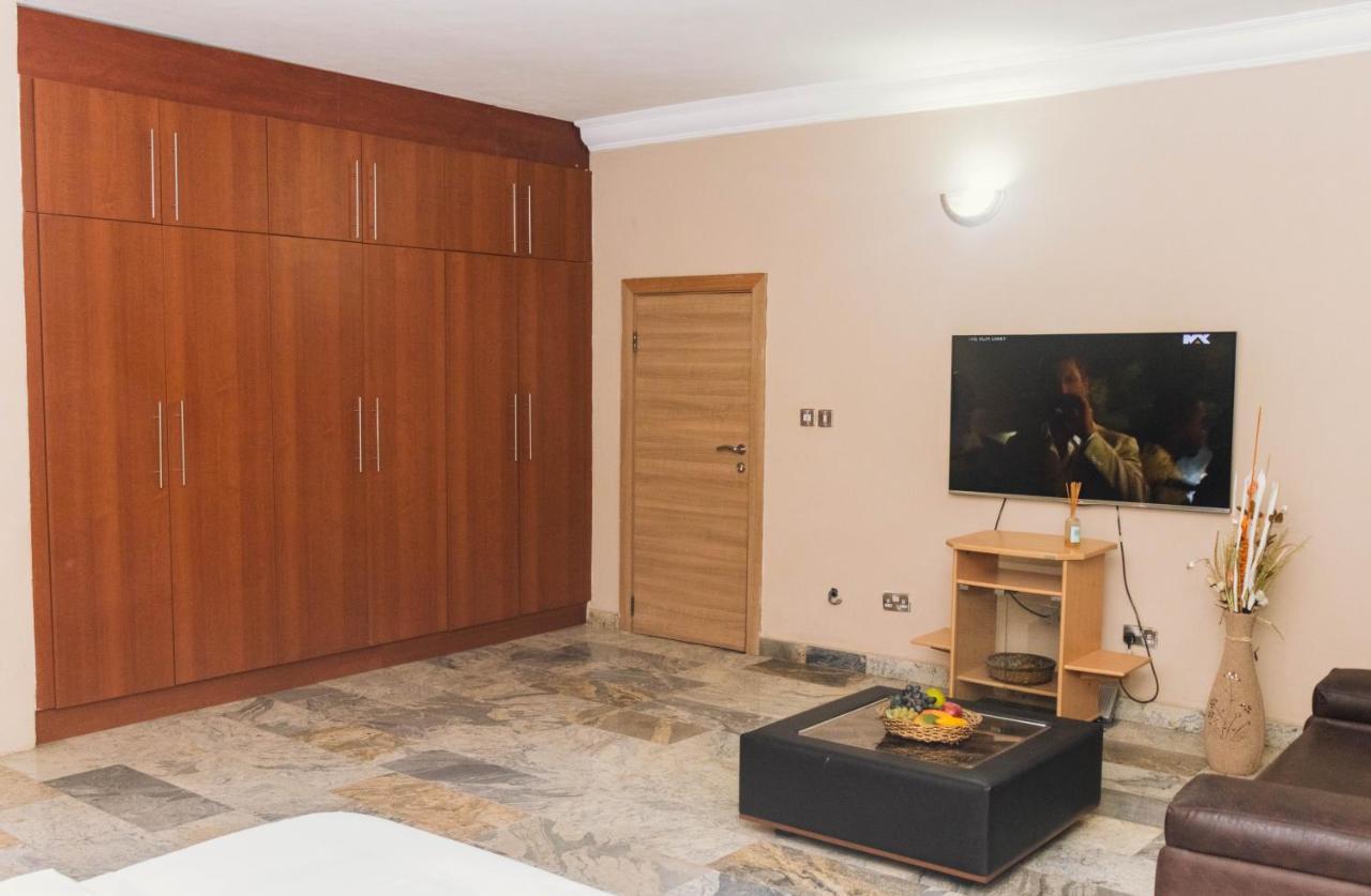 אבוג'ה J'S Place מראה חיצוני תמונה